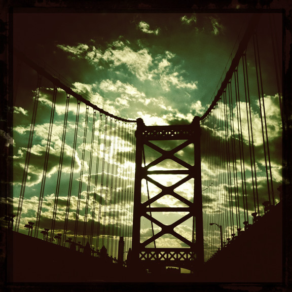 ben franklin bridge philadelphia skyline hipstamatic iphone